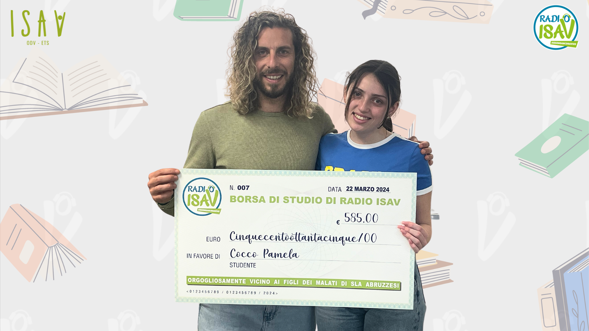 Pamela diplomata presso il liceo linguistico di chieti riceve la borsa di studio da radio isav
